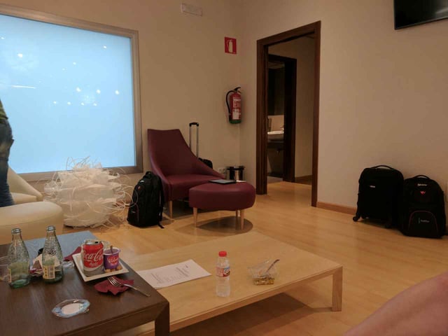 Lounge thumbnail 1