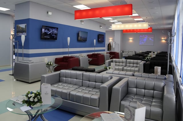 Lounge thumbnail 2