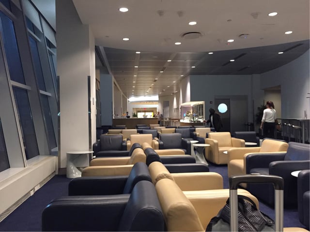 Lounge thumbnail 1