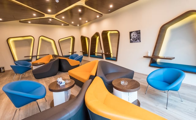 Lounge thumbnail 2
