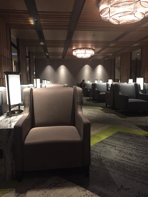 Lounge thumbnail 5