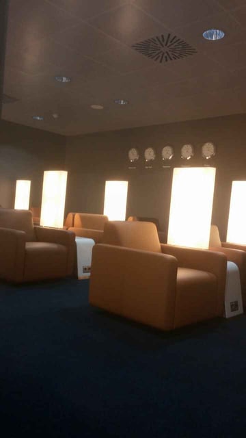 Lounge thumbnail 3