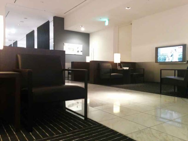 Lounge thumbnail 5