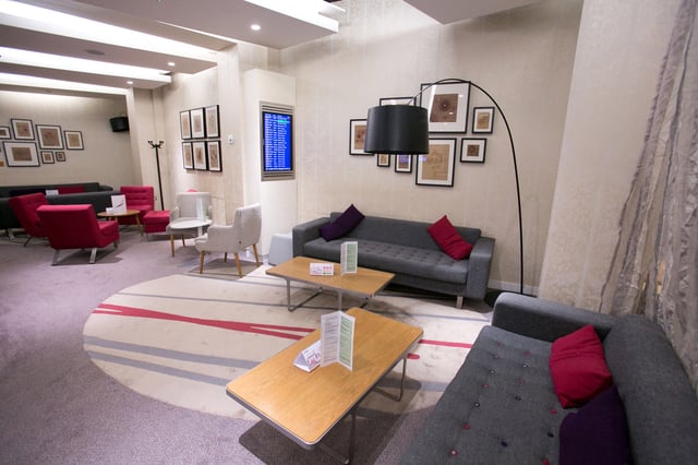 Lounge thumbnail 2