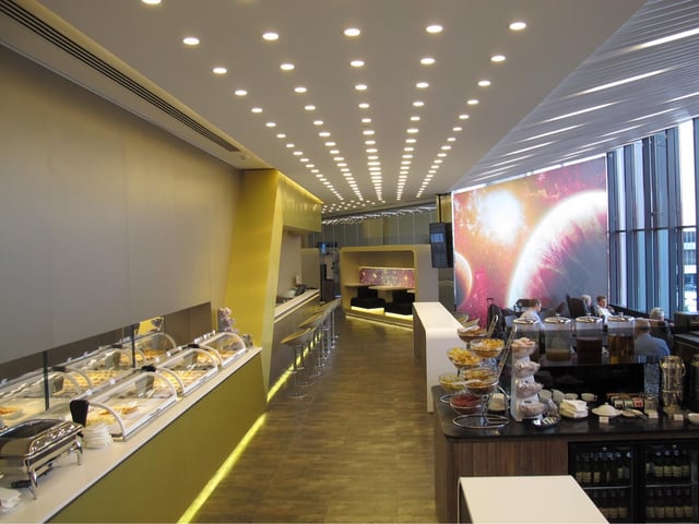 Lounge thumbnail 5