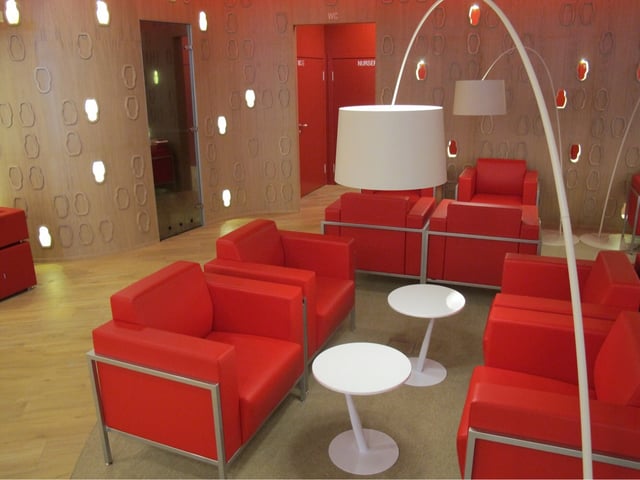 Lounge thumbnail 3