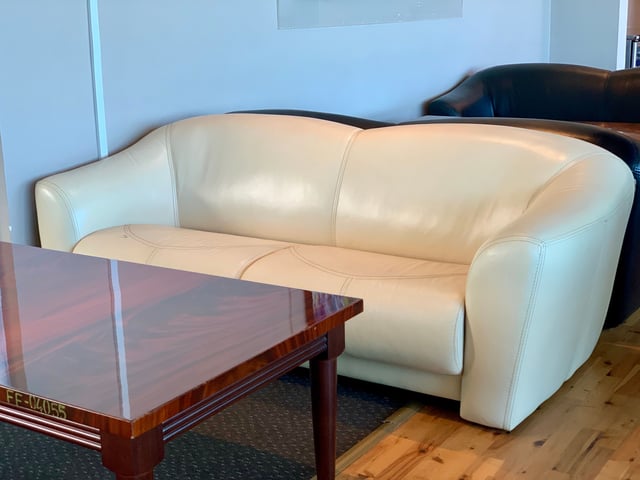 Lounge thumbnail 3
