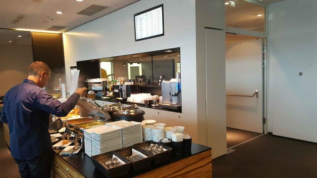 Lounge thumbnail 5