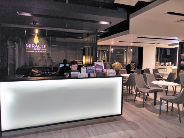 Lounge thumbnail 5