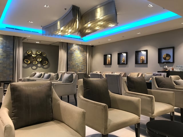 Lounge thumbnail 3
