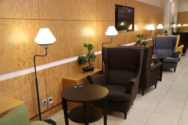 Lounge thumbnail 1