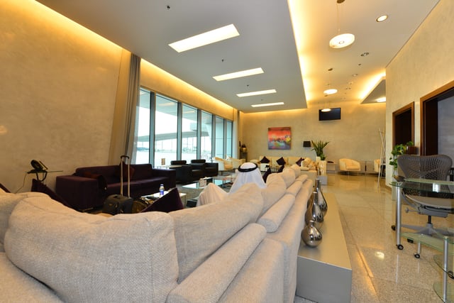 Lounge thumbnail 1