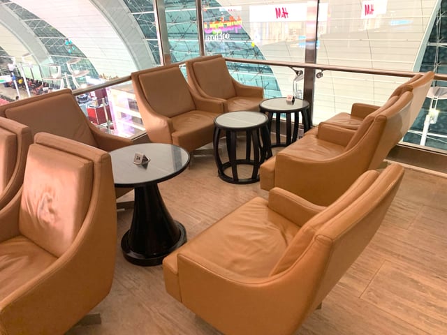 Lounge thumbnail 3