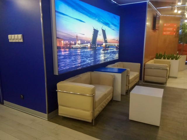 Lounge thumbnail 1