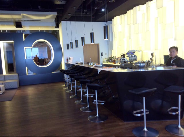Lounge thumbnail 1
