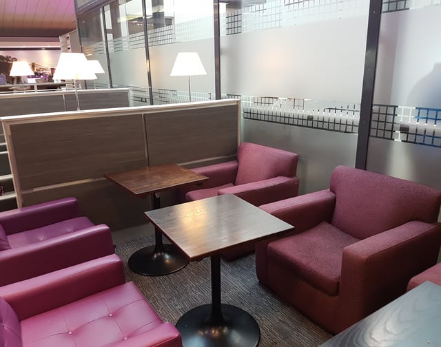 Lounge thumbnail 3