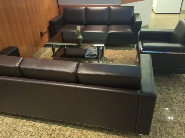 Lounge thumbnail 4