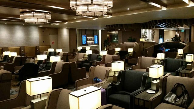 Lounge thumbnail 1