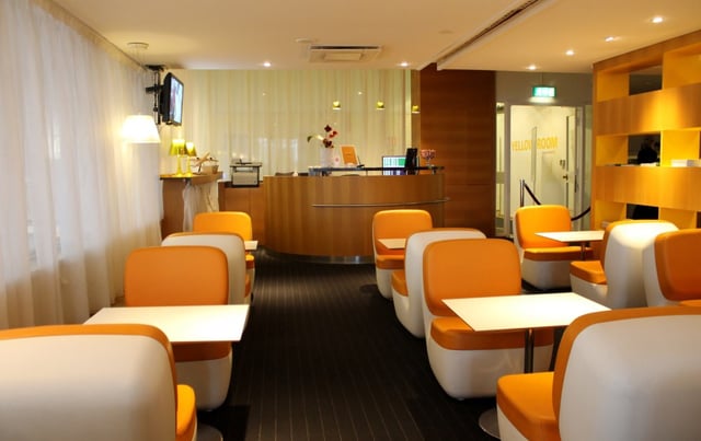 Lounge thumbnail 1