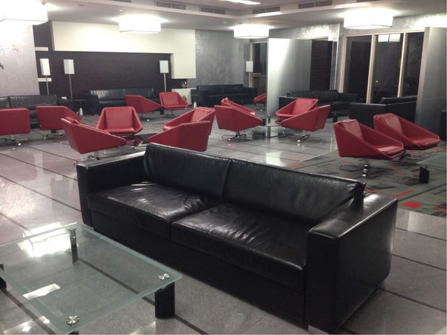 Lounge thumbnail 1