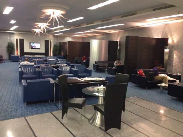 Lounge thumbnail 2