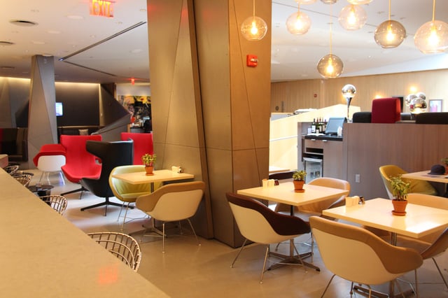 Lounge thumbnail 3