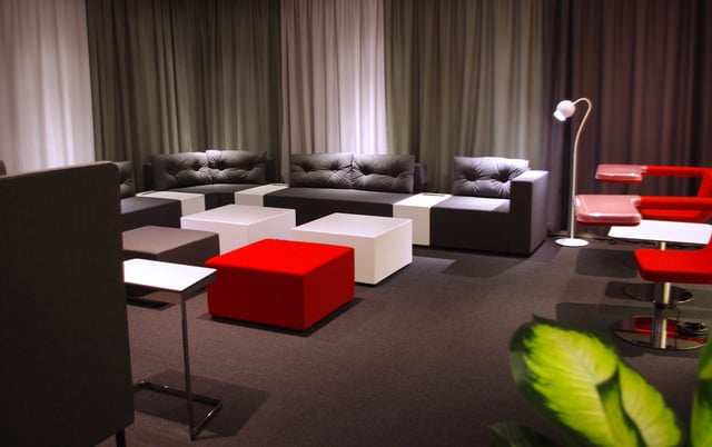 Lounge thumbnail 2