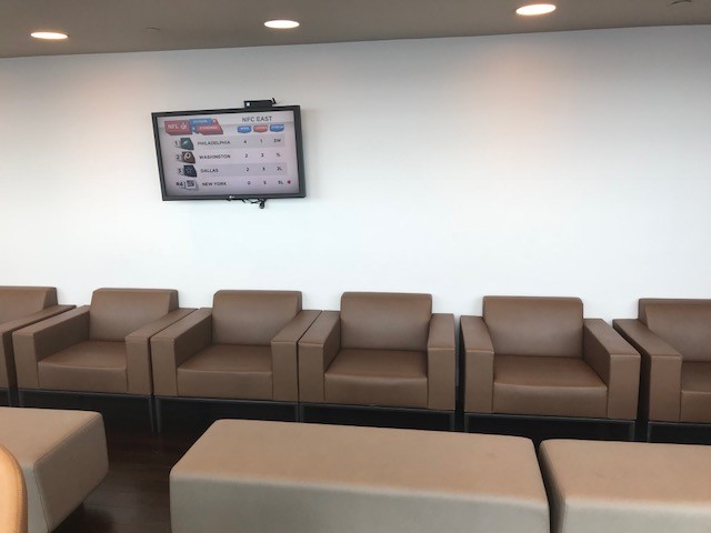 Lounge thumbnail 2