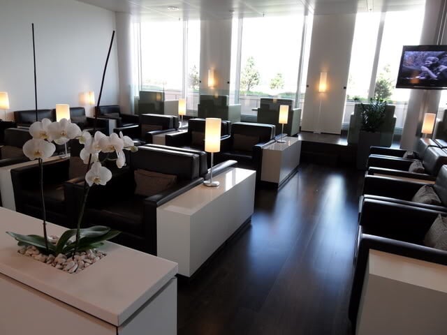 Lounge thumbnail 5