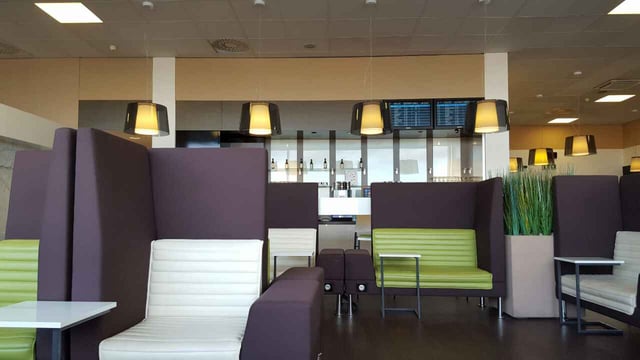 Lounge thumbnail 1