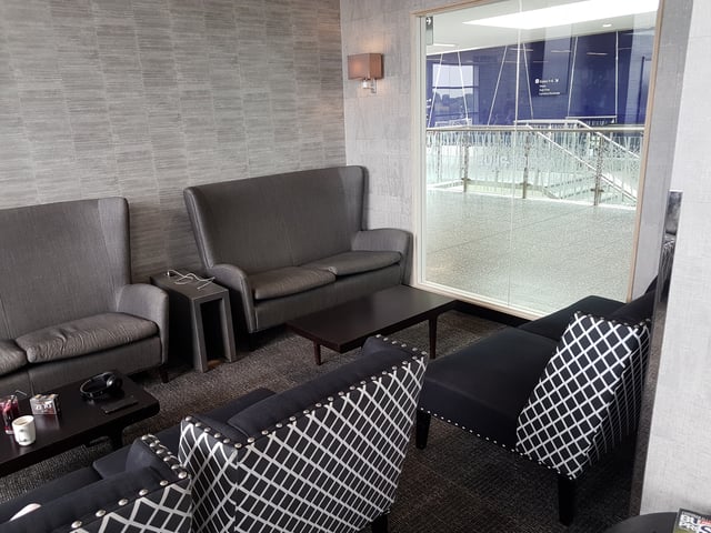 Lounge thumbnail 1