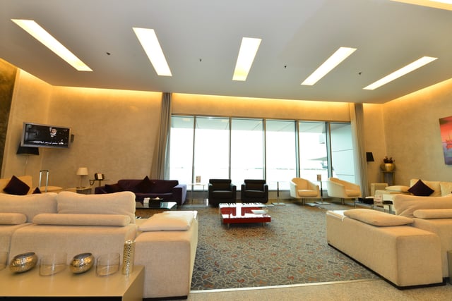 Lounge thumbnail 3
