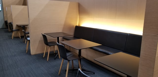 Lounge thumbnail 3