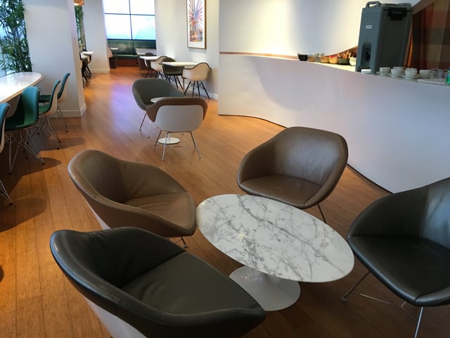Lounge thumbnail 3