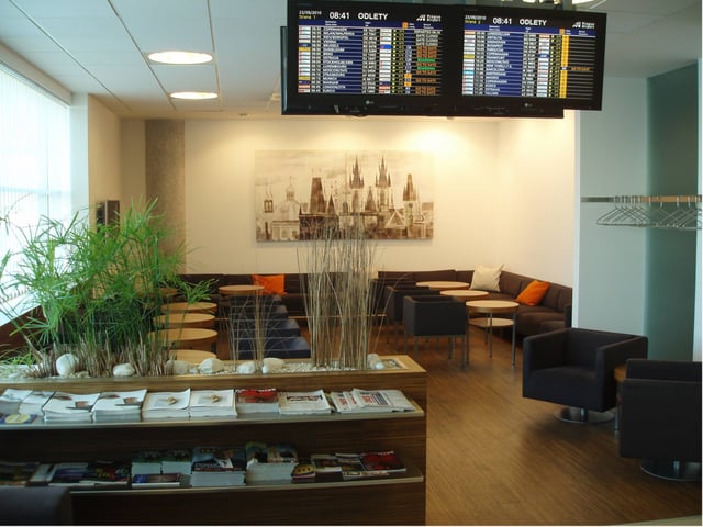 Lounge thumbnail 1