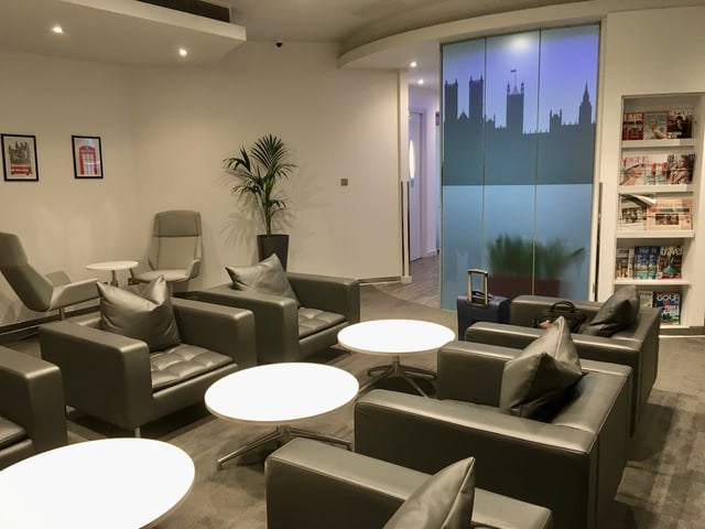 Lounge thumbnail 1