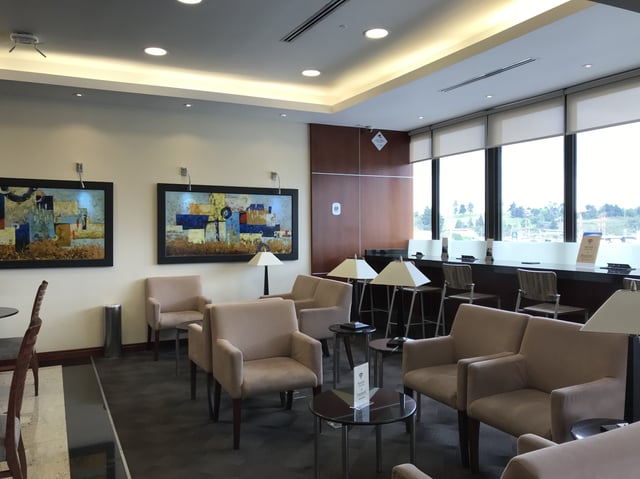 Lounge thumbnail 5