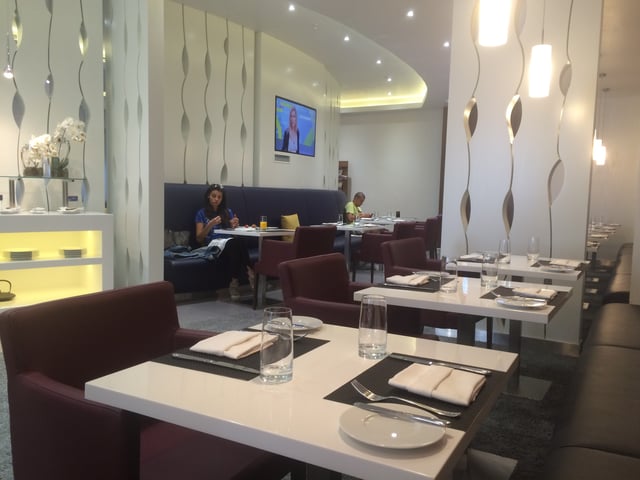Lounge thumbnail 5
