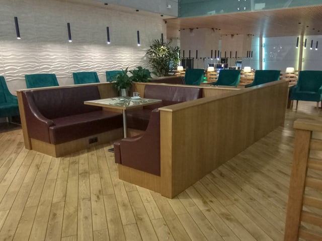 Lounge thumbnail 2