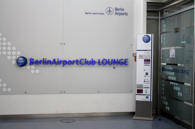 Lounge thumbnail 5