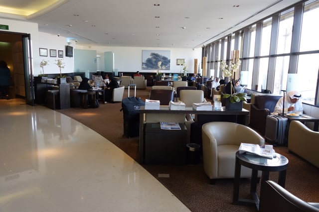 Lounge thumbnail 1