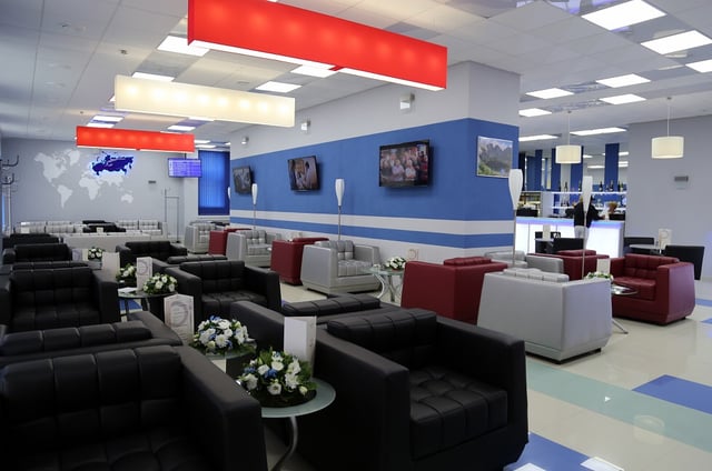 Lounge thumbnail 1