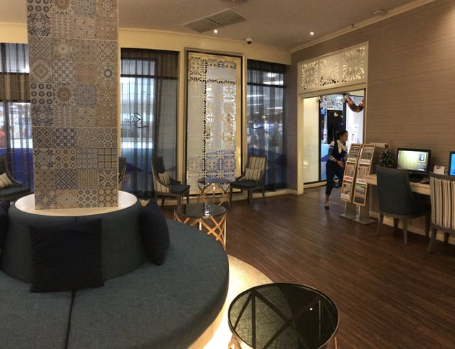 Lounge thumbnail 5
