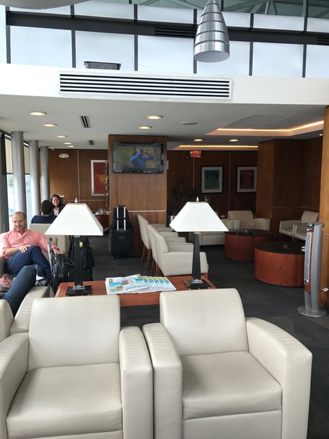 Lounge thumbnail 2