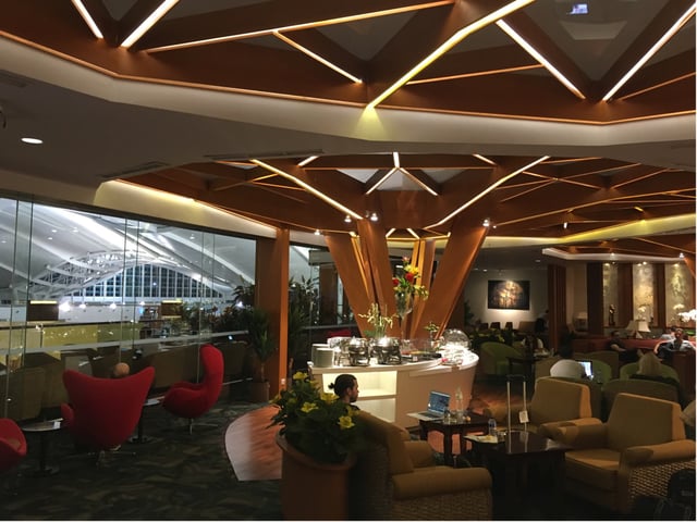 Lounge thumbnail 1
