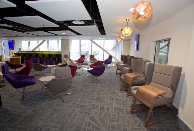 Lounge thumbnail 5
