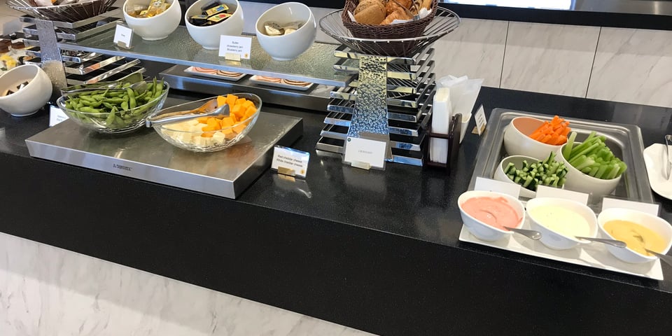 NRT: Narita Premier Lounge Reviews & Photos - Terminal 1, Satellite 1 ...