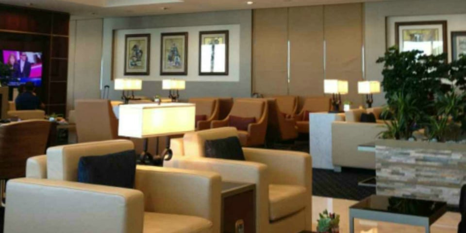 CDG: The Emirates Lounge Reviews & Photos - Terminal 2C, Paris Charles ...